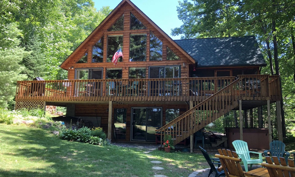 Stone Lake Ski Chalet | Beautiful Up North Get Away