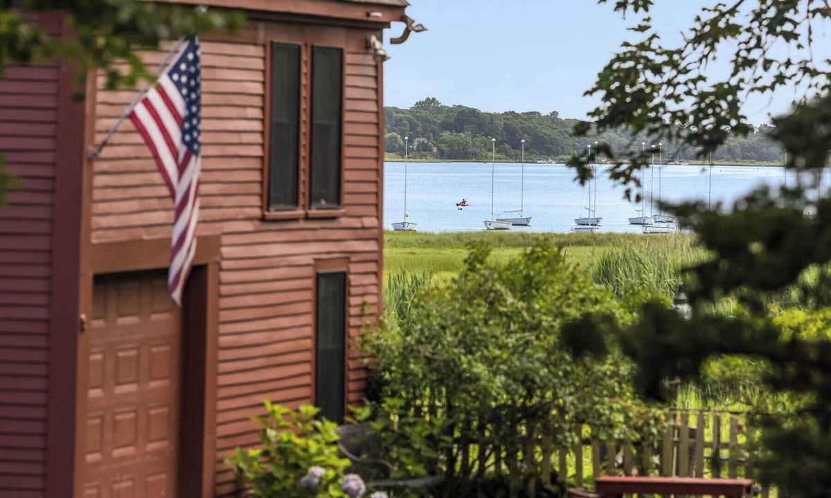 Orleans House | BEAUTIFUL WATERFRONT HOME, WALK TO TOWN - In Charming Orleans!