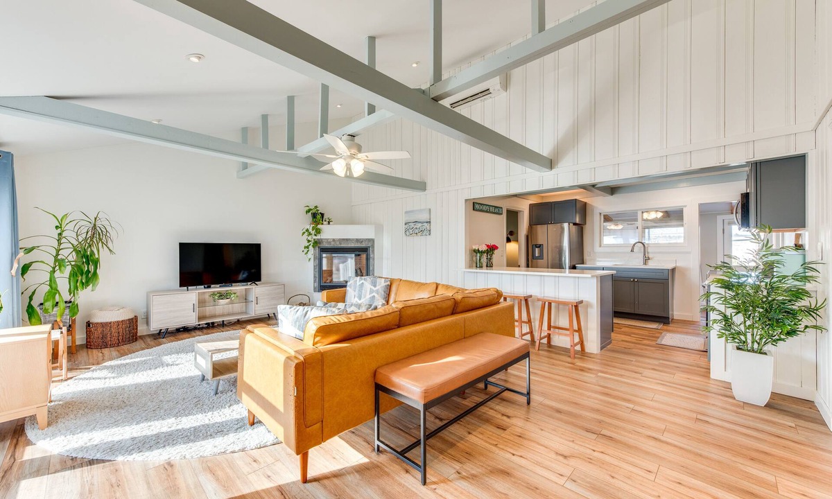 Wells Cottage | Beautiful Wells Cottage: Steps to Moody Beach!