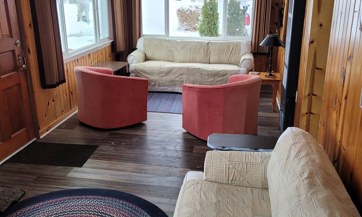 Lexington Cottage | Beautifull lake view just 200 ft from beach access