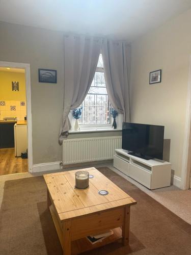 Heaton Apartment | Beautifully renovated 2 bedroom flat in Heaton