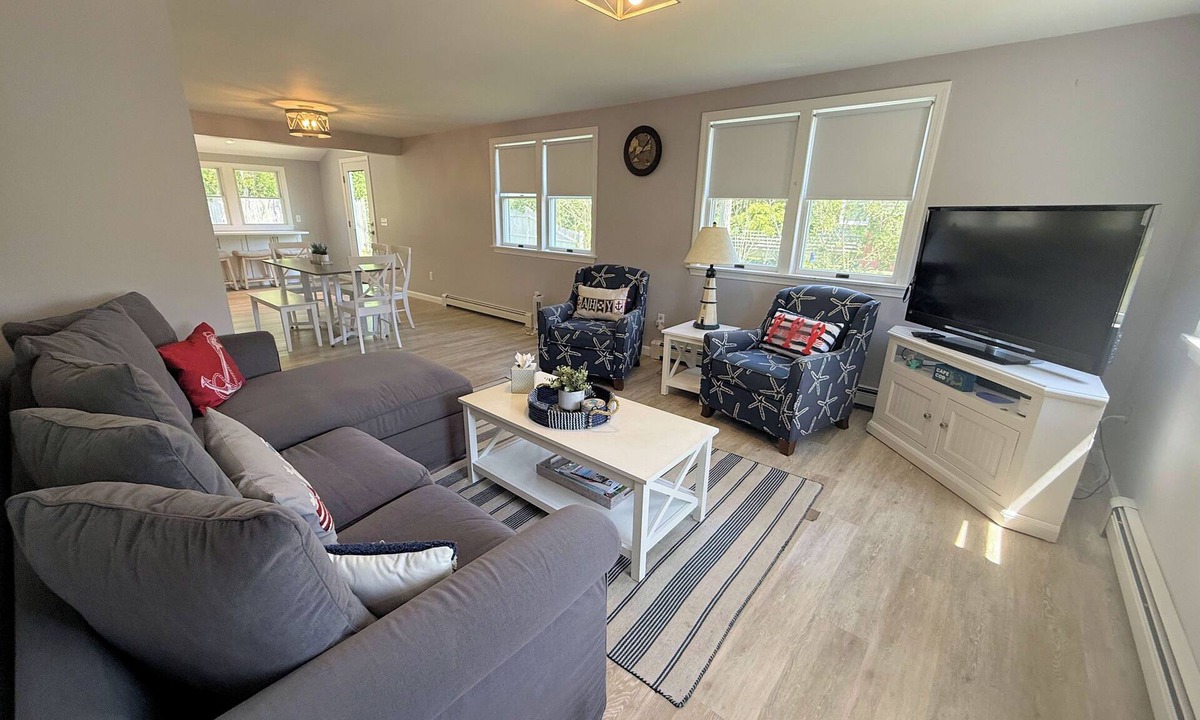 Campground Landing House | Beautifully Renovated Home 1/2 Mile from Campground Beach