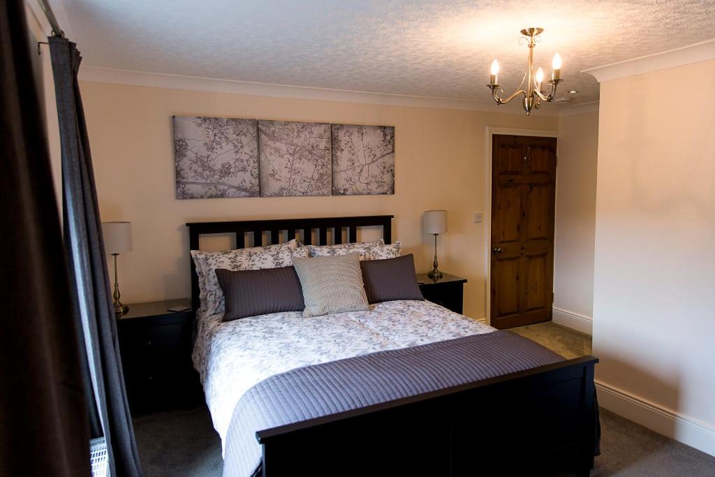 Haltwhistle House | Belford House Self Check-in Rooms & Apartments