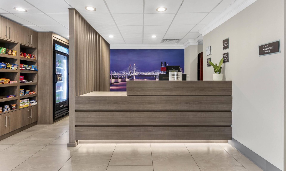 Morehead Hotel | Best Western Eagles Inn