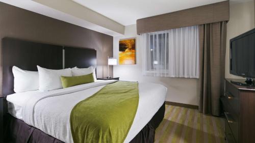 Grand Forks Hotel | Best Western Harvest Inn & Suites