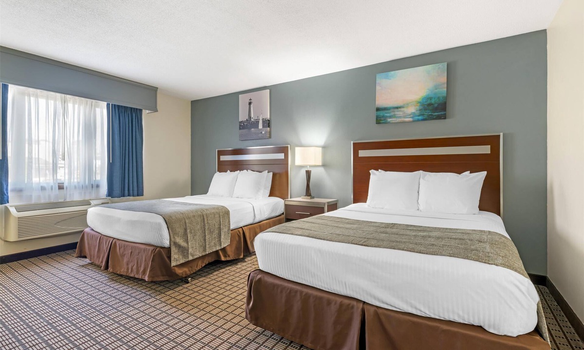 Sturgeon Bay Hotel | Best Western Maritime Inn