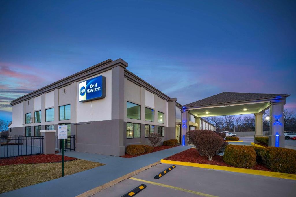 Park City Hotel | Best Western Park City Wichita North