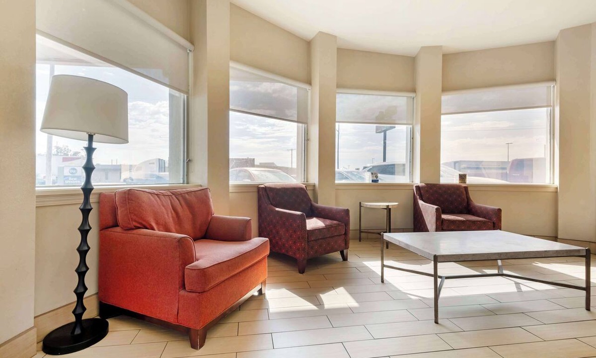 Dawn Hotel | Best Western Red Carpet Inn