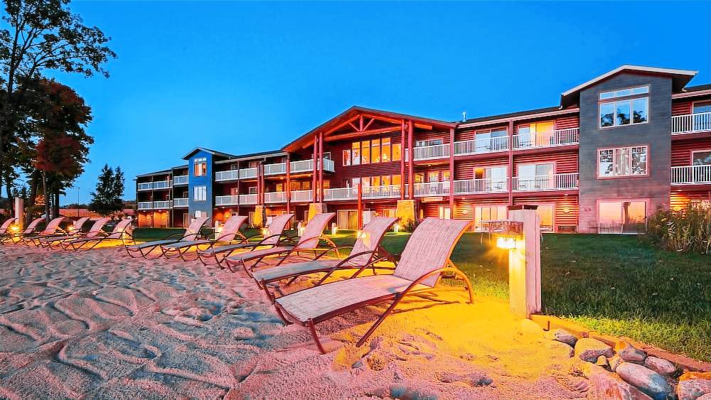 Detroit Lakes Hotel | Best Western Premier The Lodge On Lake Detroit