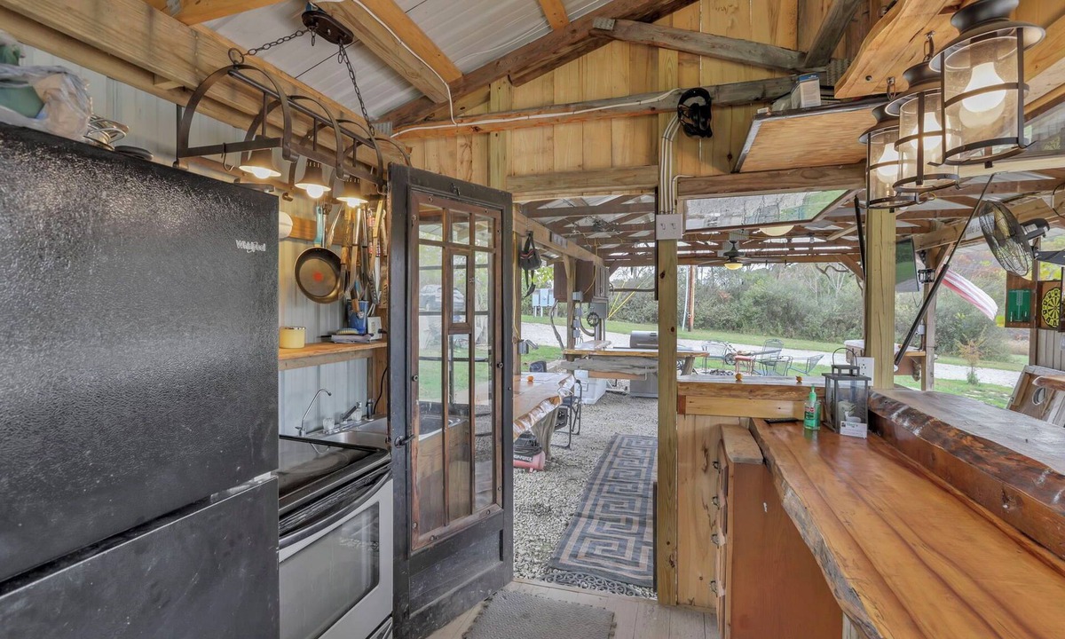 East Fultonham House | Big Spacious Camper