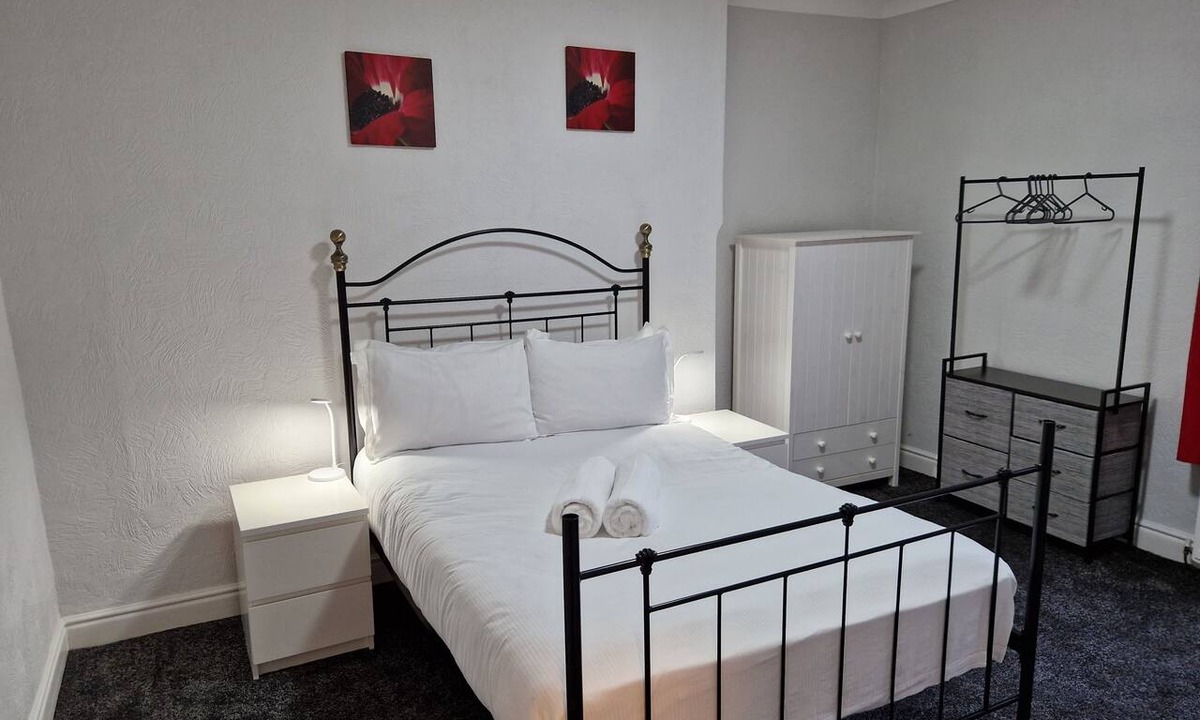 Birtley Apartment | Birtley's Diamond 3 bed Apt, sleeps 6 Guests