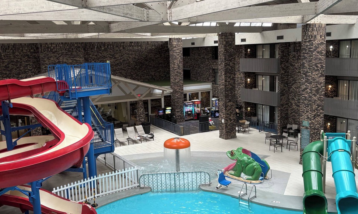 Bismarck Hotel | Bismarck Hotel and Conference Center
