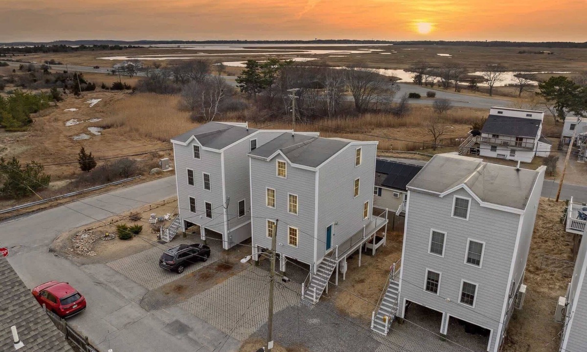 Salisbury Beach House | Bliss on Brissette | Marsh Views | Kid's Bunk Room