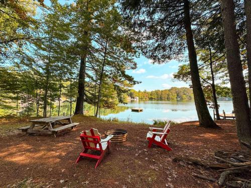 Minocqua House | Blue Lake Cottage - Pet Friendly Rental