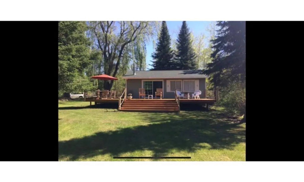 Mayfield House | Boardman River Cottage w/Kayaks