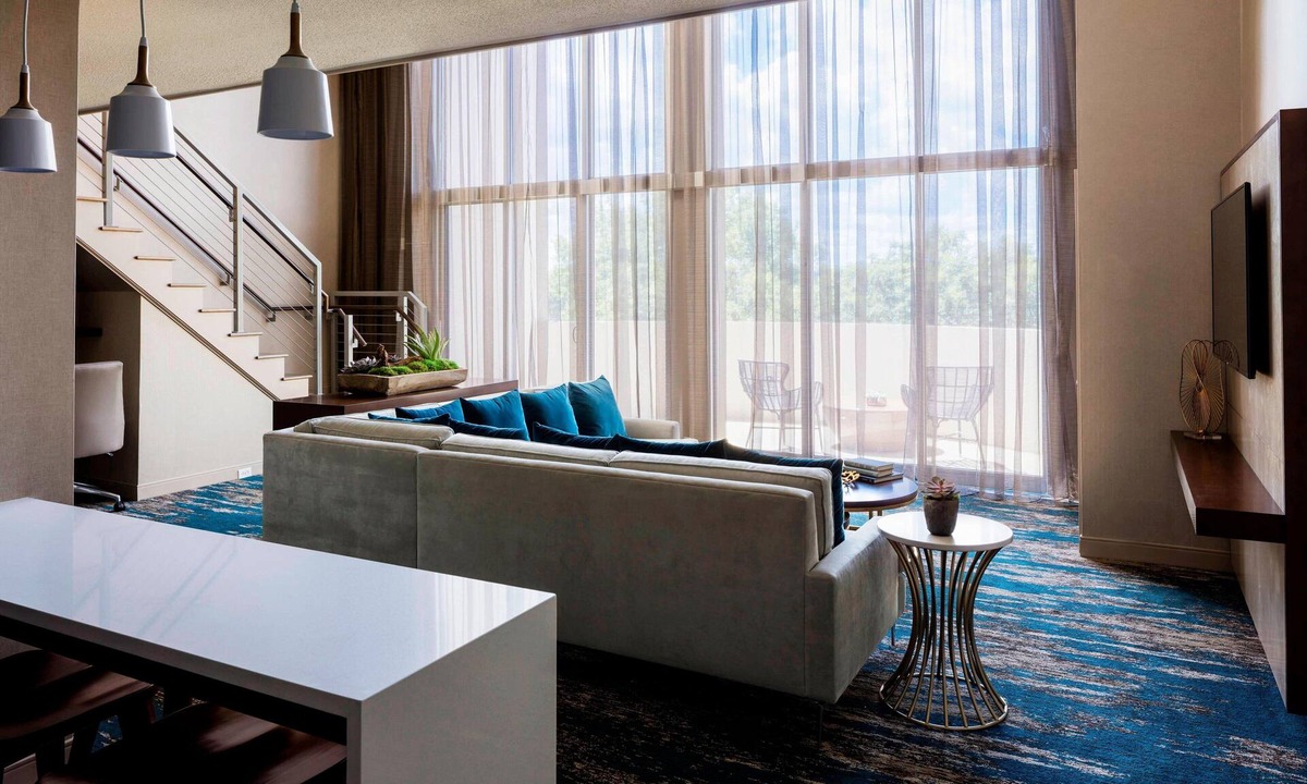 Auburndale Hotel | Boston Marriott Newton