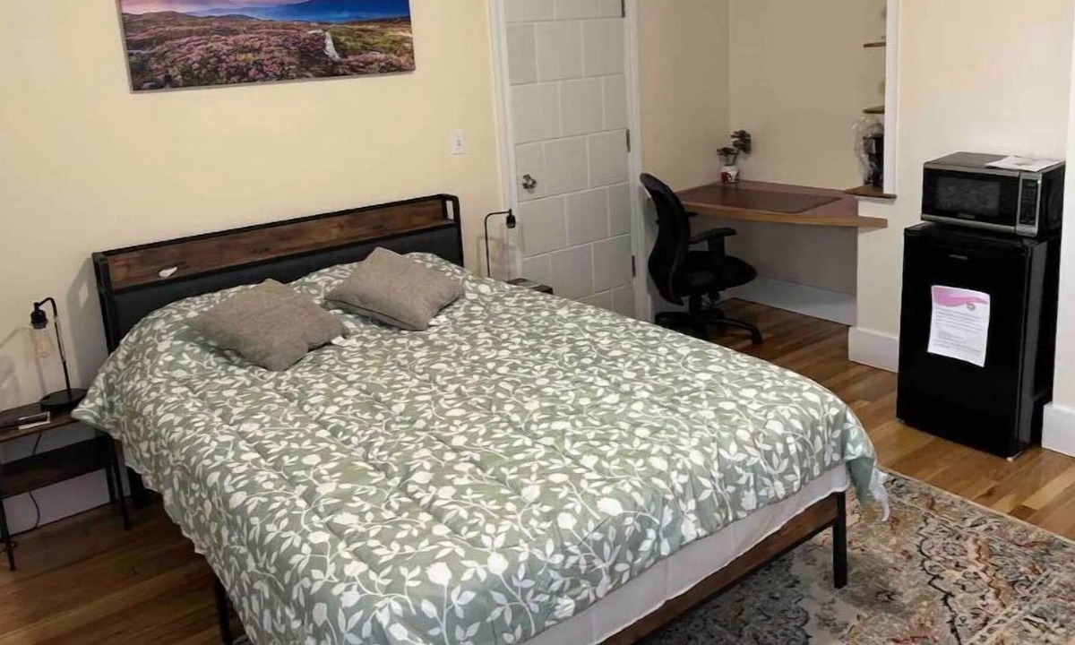 South Medford Apartment | Boston Traveler’s Den