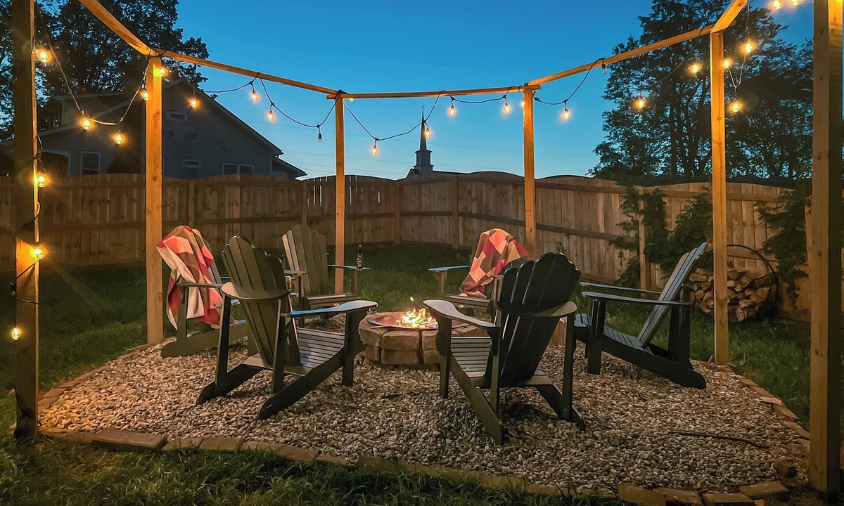 Shelbyville Other | Bourbon Trail Farmhouse w/Hot Tub & Fenced Yard
