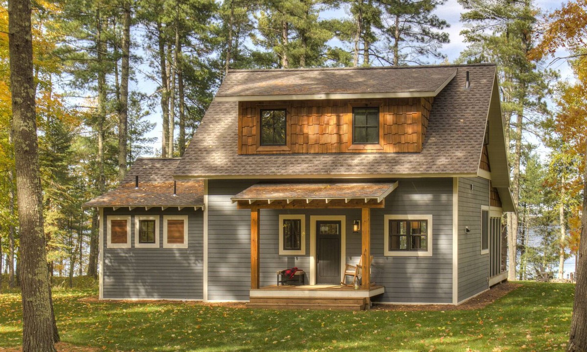Hackensack House | Brand New Coastal Style Lakehouse TEN MILE LAKE