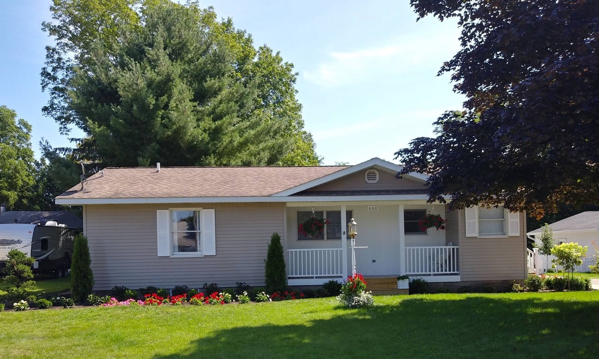 Harbor Springs House | Brand New to be totally remodeled Home in Harbor Springs on very large lot