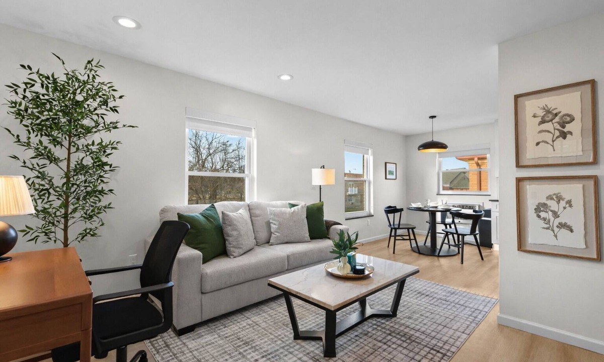 Eastpointe Apartment | Bright & Airy 1BR w/Workspace + Laundry | WiFi, in Eastpointe