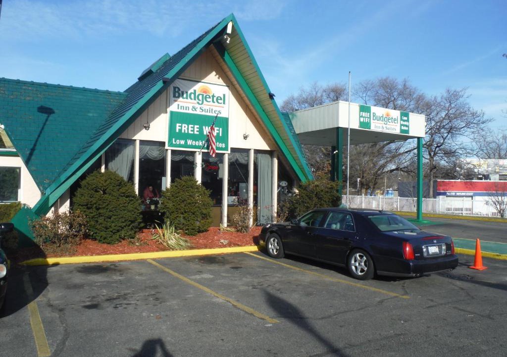 Grand Rapids Hotel | Budgetel Inn & Suites Hotel