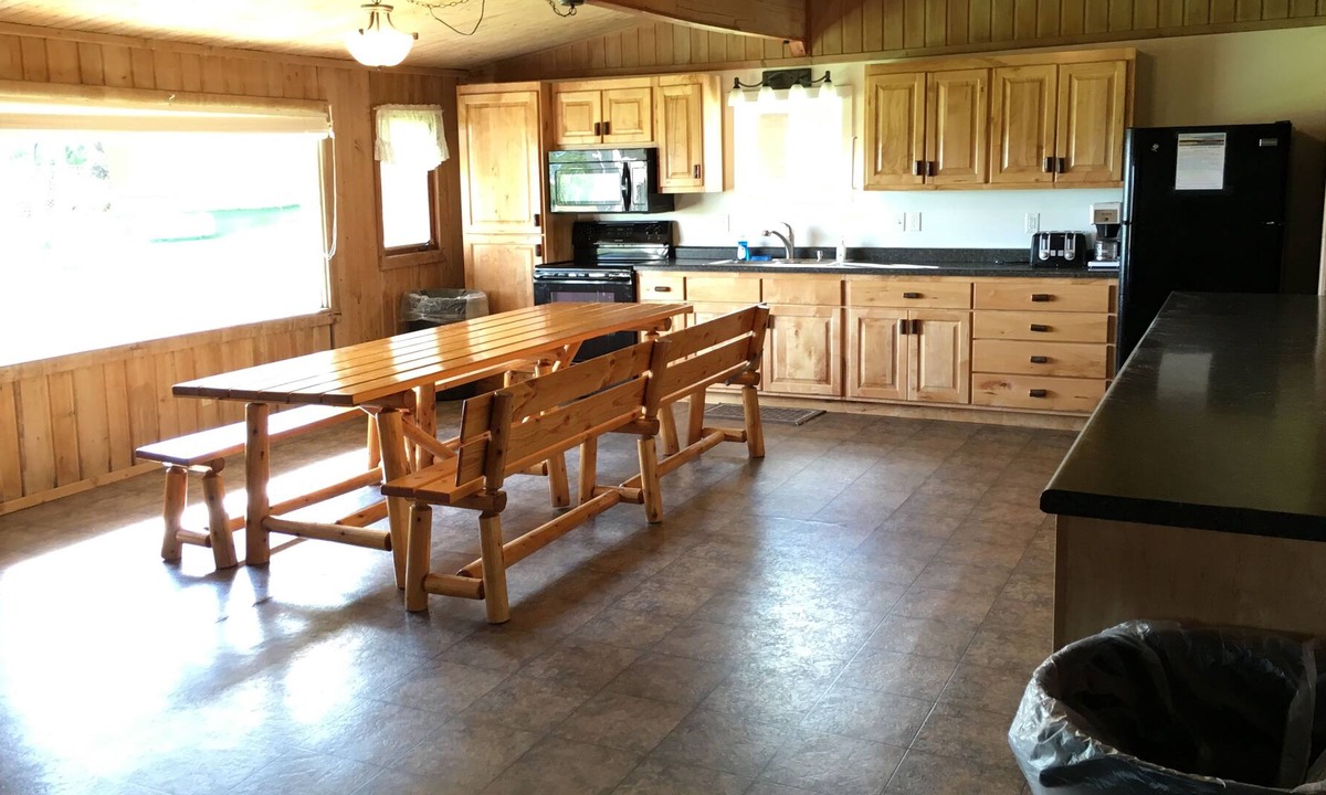 Hines Resort | Cabin 11 Lakefront Family/Pet Friendly Fishing Dock Beach Resort Amenities!