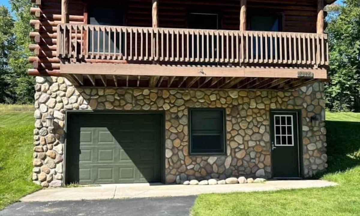 Gaylord House | Cabin 2378 - Scenic Log Cabin at Beaver Creek Resort