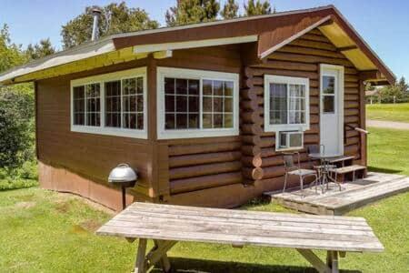 Winter House | Cabin #5 On Barker Lake