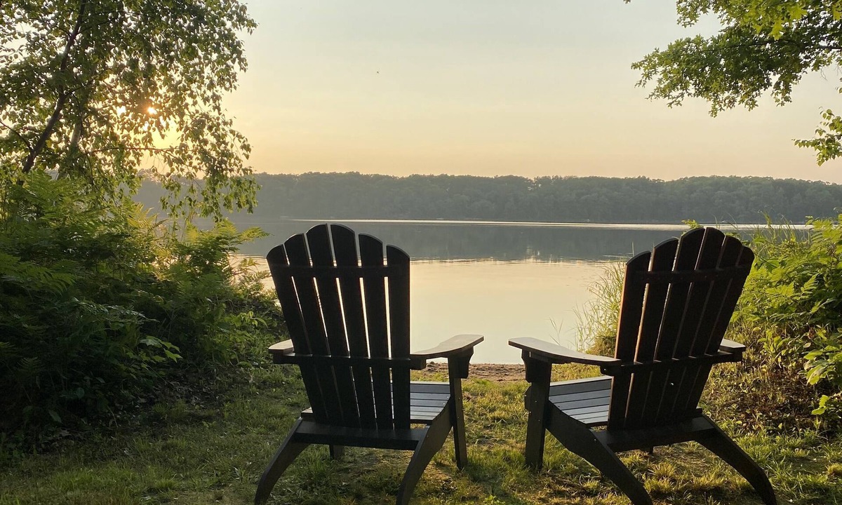 Stone Lake Cabin | Cabin on Ham Lake with canoe, Kayaks, and Paddle-boards