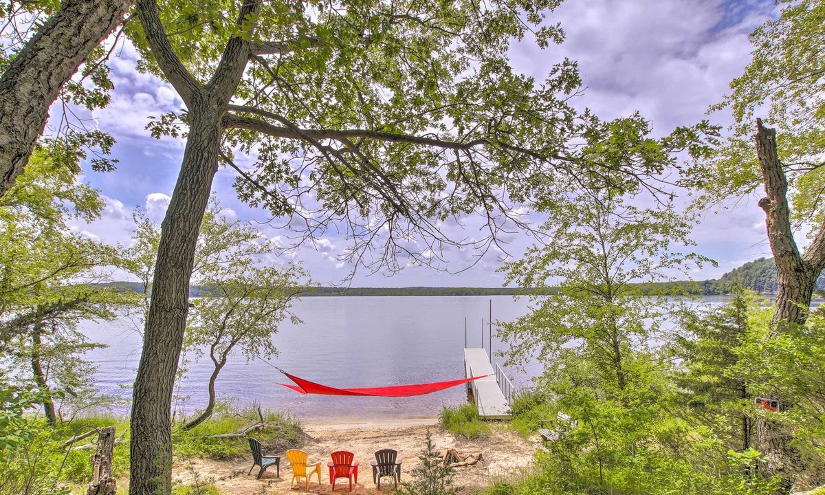 Wisconsin Dells Cabin | Cabin w/ Kayaks Situated on the Wisconsin River!