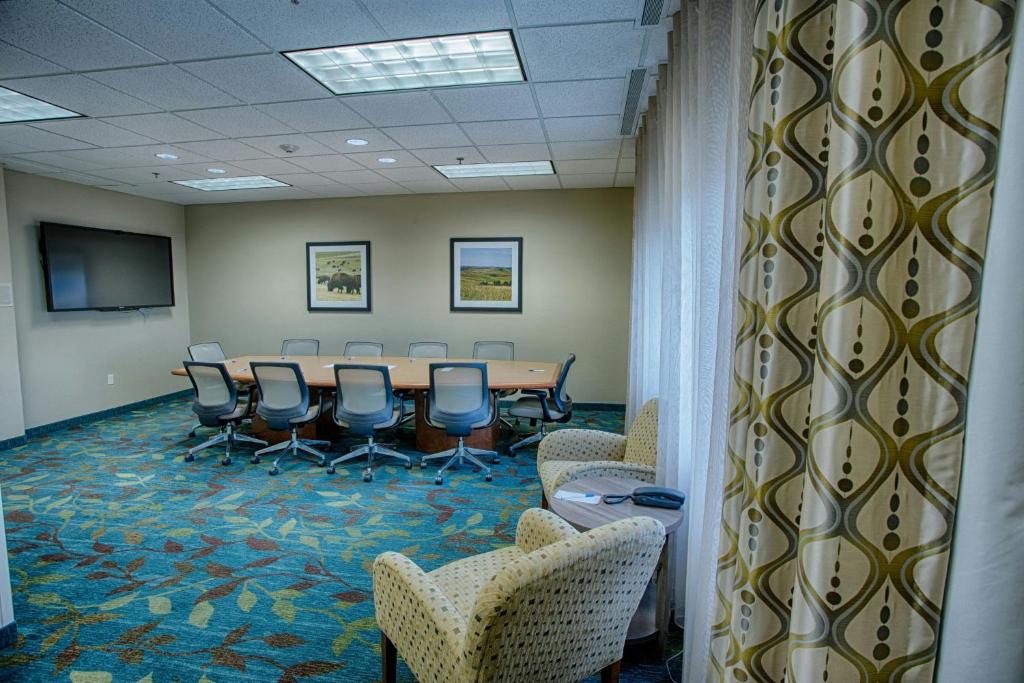 Fargo Hotel | Candlewood Suites Fargo-North Dakota State University by IHG
