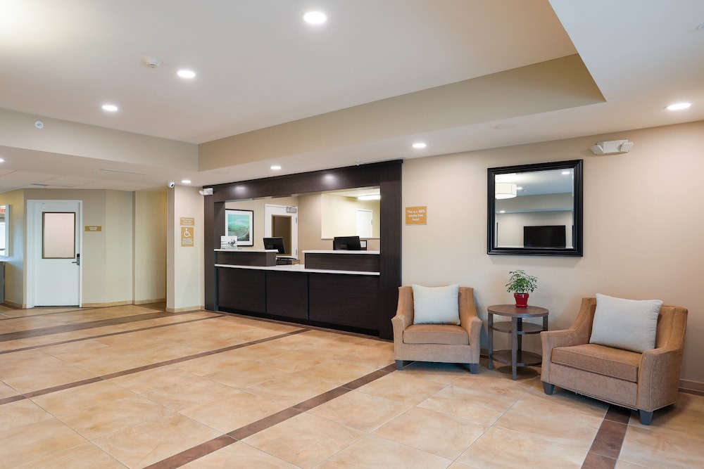 Lenexa Hotel | Candlewood Suites Lenexa - Overland Park Area, an Ihg Hotel