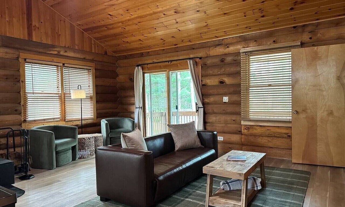 Fife Lake House | Cannon Creek Cabin - Hot Tub & Pet Friendly