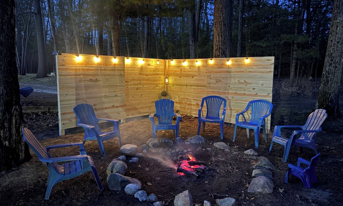 Long Lake Cabin | Canoe & Fire Pit! Sleeps 9!