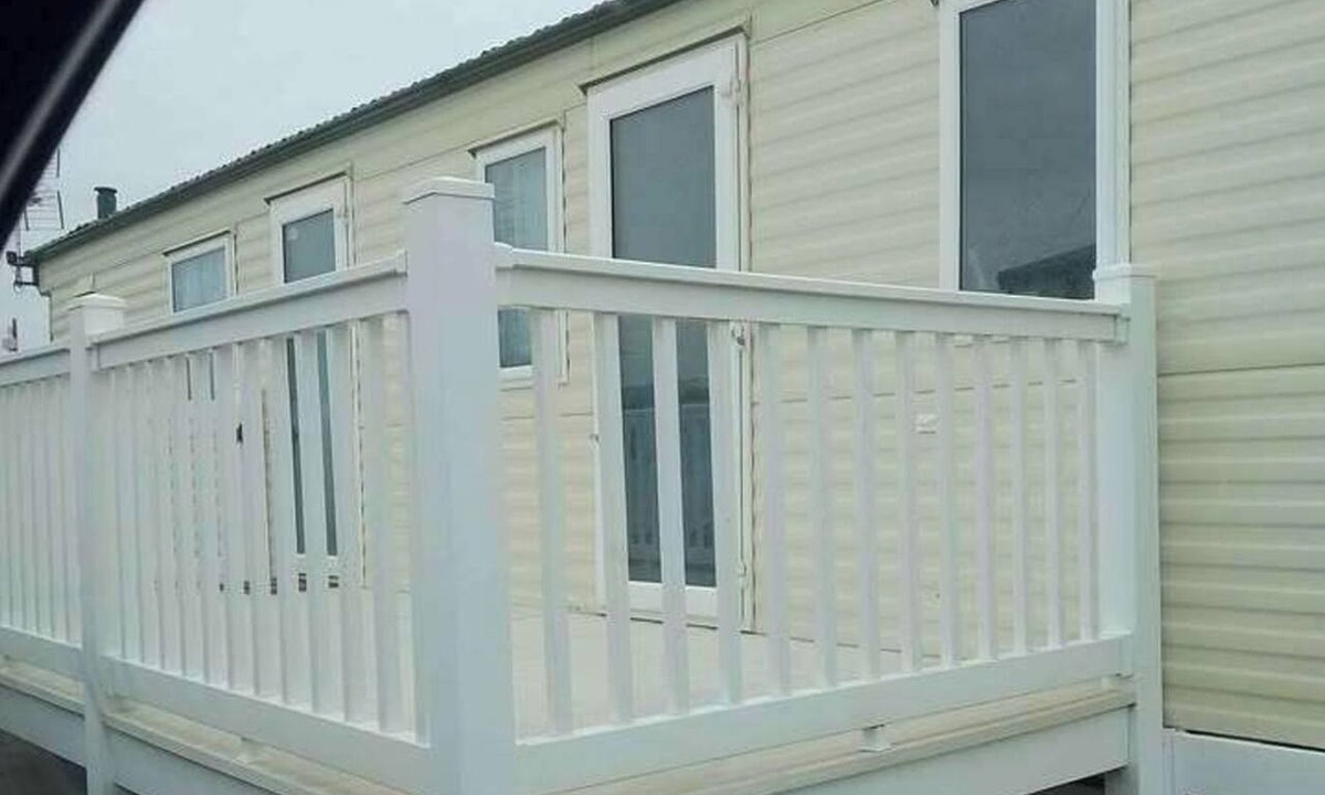 Eyemouth Cabin | Caravan - Sleeps 4 - Parking