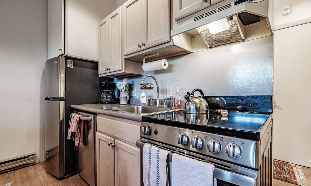 Sunday River Area Condo | Cascades Ski-in/Ski-out one bedroom sleeps 7
