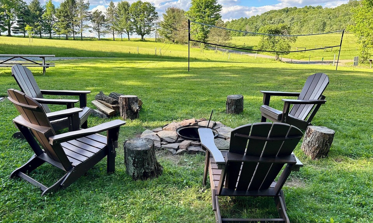 Coudersport Cottage | Cassio’s Cottage - A private, cozy little place under PoCo’s dark skies