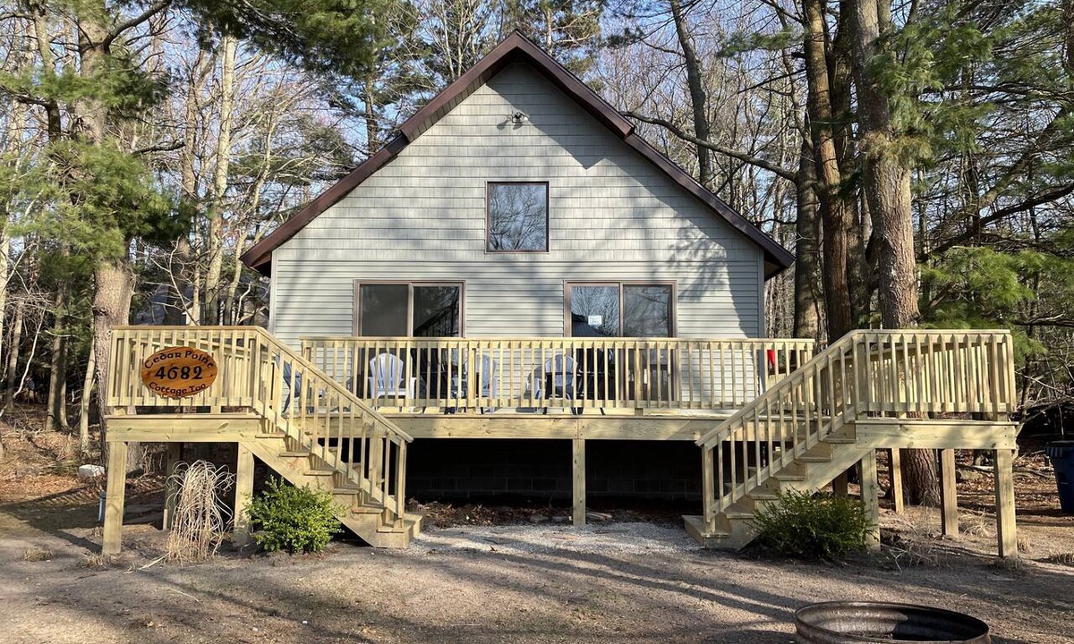 Mears Cottage | Cedar Point Too- Lake Michigan