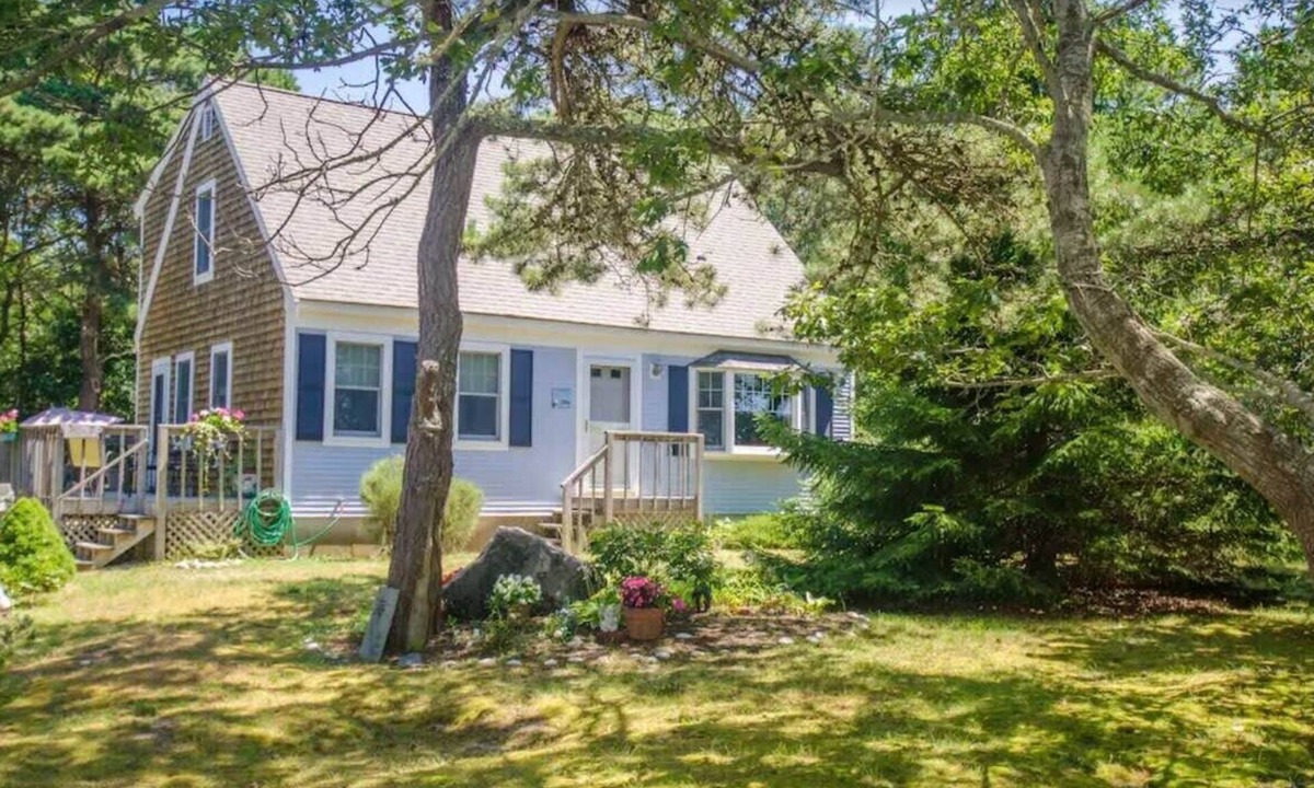 North Truro House | Centrally Located, Spacious 3 Bedroom!