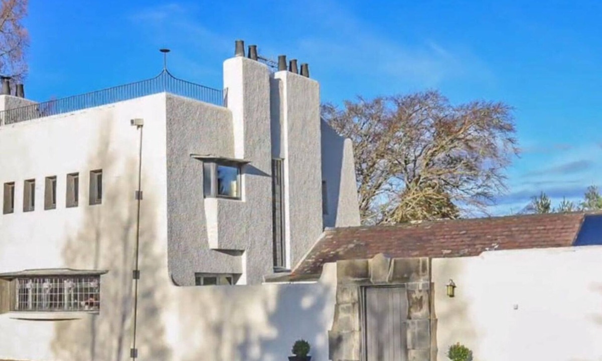 Farr House | Charles Rennie Mackintosh Scottish Art Nouveau Self Catering Holiday Let
