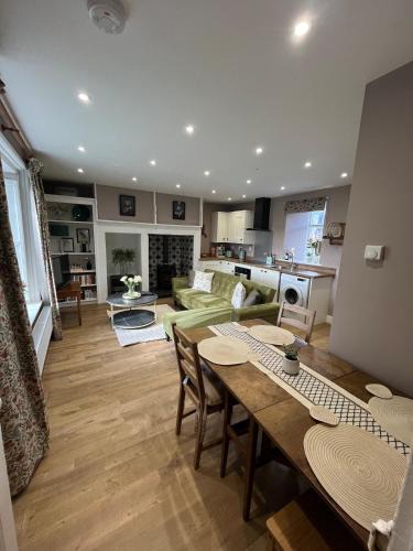 Charlton Apartment | Charlton Old Farm Guesthouse