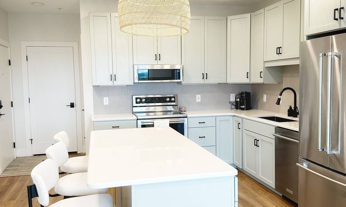 Traverse City Condo | Charming 2-bedroom luxury condo in Slabtown with views of West Bay