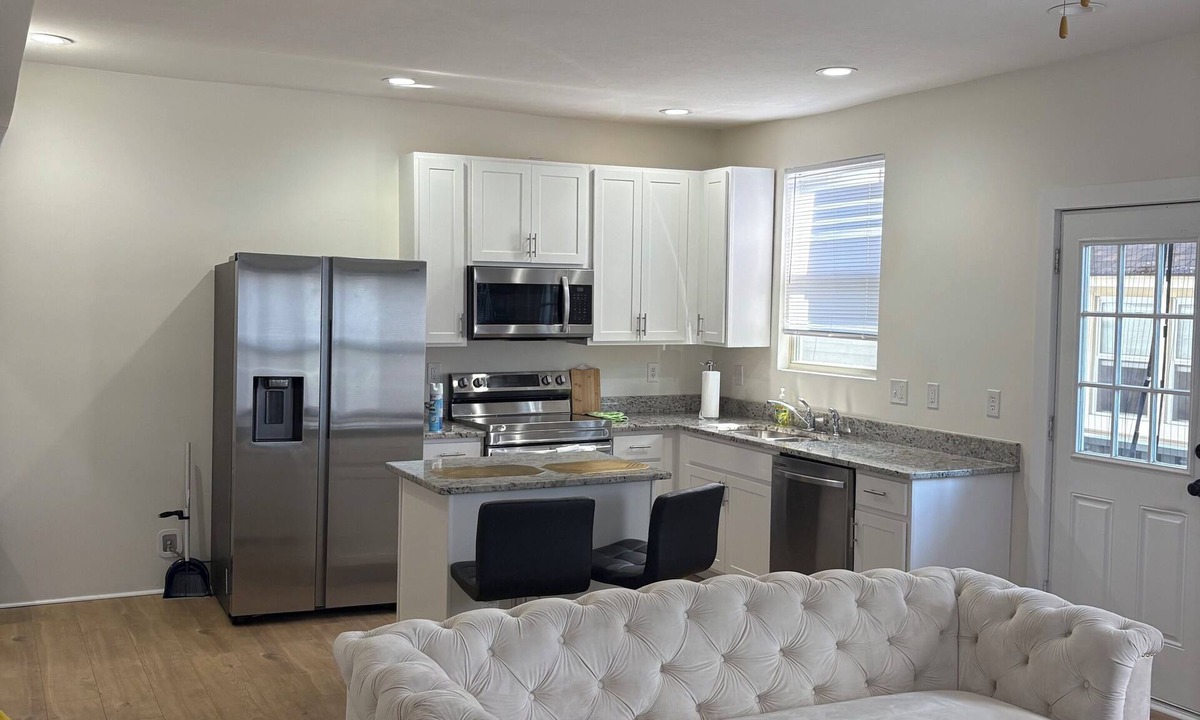 Mapleton/Fall Creek Condo | Charming 2-bedroom condo in fabulous Indianapolis with AC