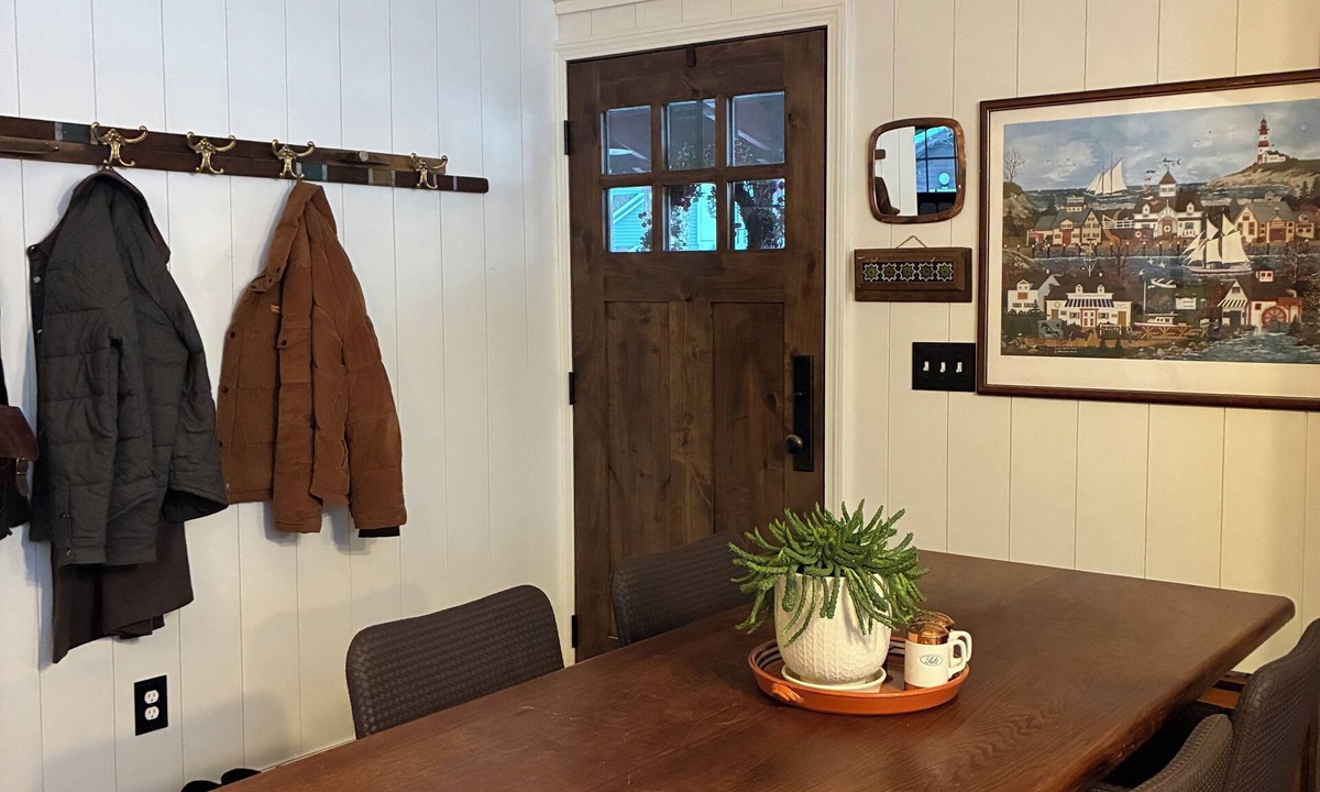 Parsonsfield House | Charming 2-bedroom lake house with AC in Parsonsfield
