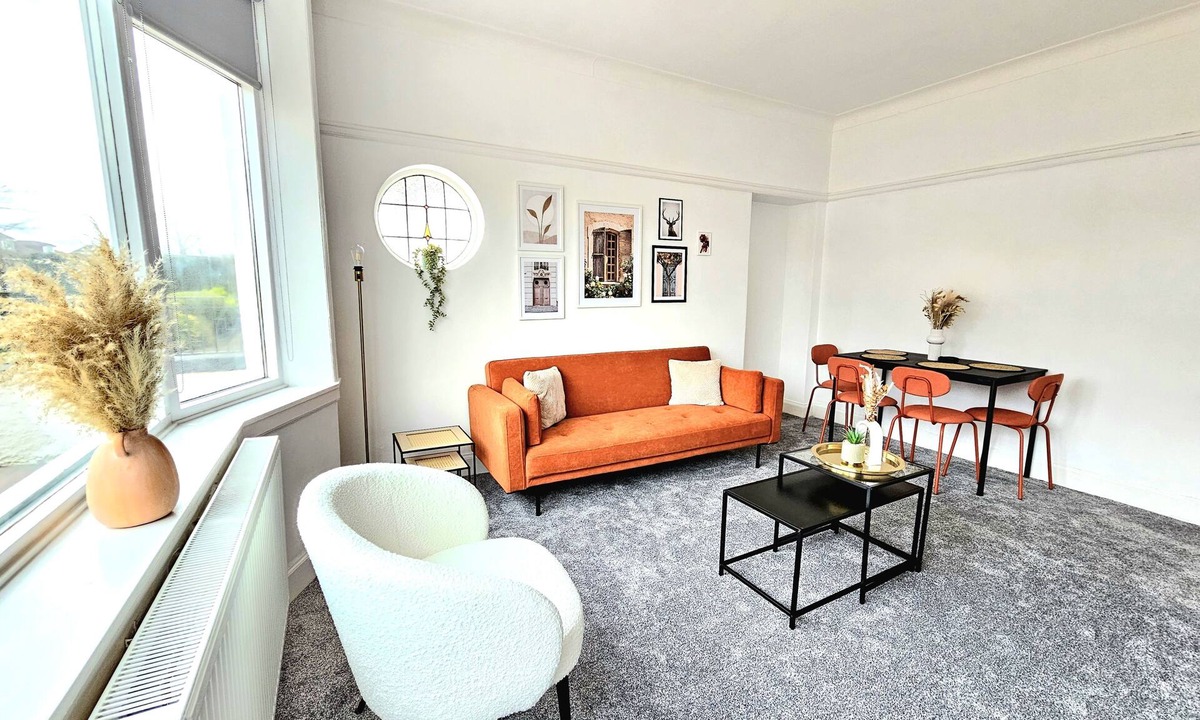 Glasgow House | Charming 3-Bed Oasis-free parking