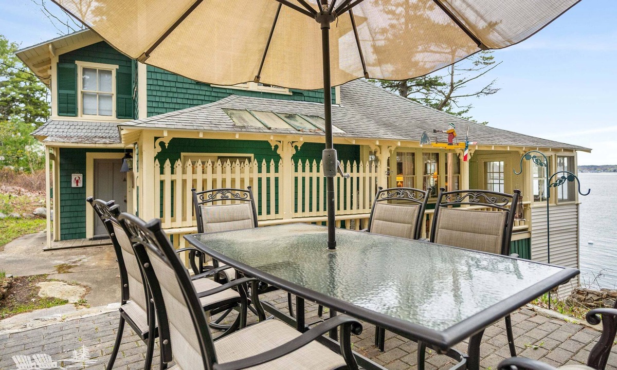 Southport Cottage | Charming 4BR, 2BA Southport retreat for up to 8 guests.