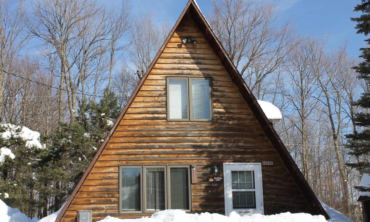 Bessemer Ski Chalet | Charming A-Frame Retreat for Couples or Small Families