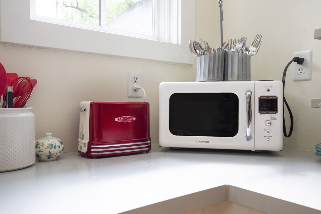 Old Louisville Apartment | Charming Accommodations - Minutes to Derby