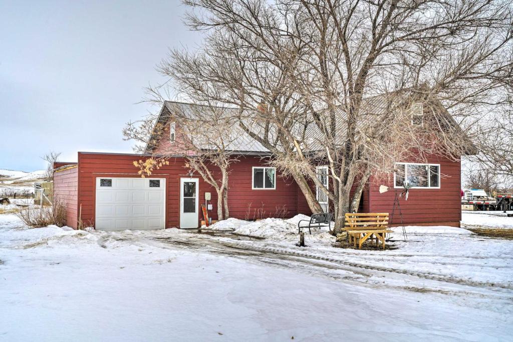 Lindsay House | Charming 'Corral Creek Ranch House' in Circle